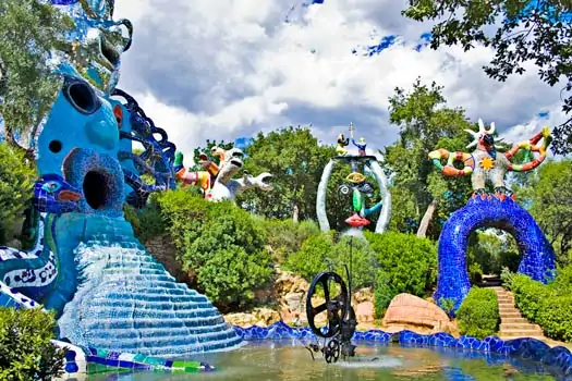 Capalbio Tarot Bahçesi (Giardino dei Tarocchi), İtalya. Fotoğraf: Alessandro Bonvini