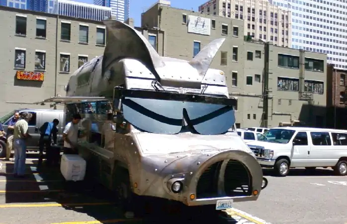 The Maximus Minimus yemek aracı.