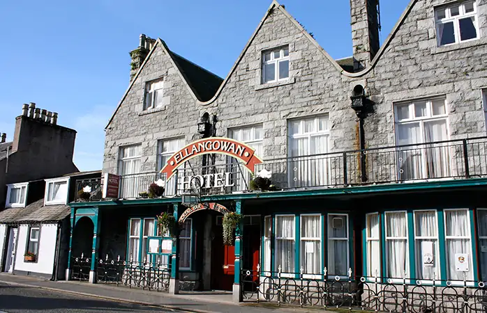 İskoçya, Dumfries & Galloway’deki Ellangowan Hotel’ın dışarıdan görüntüsü. 