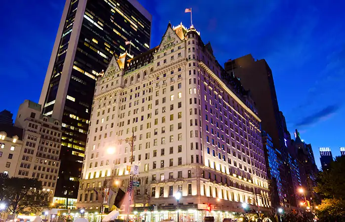 New York City’deki Plaza Hotel’in dışarıdan görüntüsü.