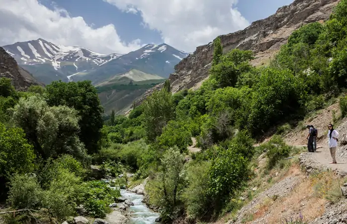 İran hakkında bilinmesi gerekenler- Tahran’ın dış kısımlarındaki Alborz Dağları. © ninara