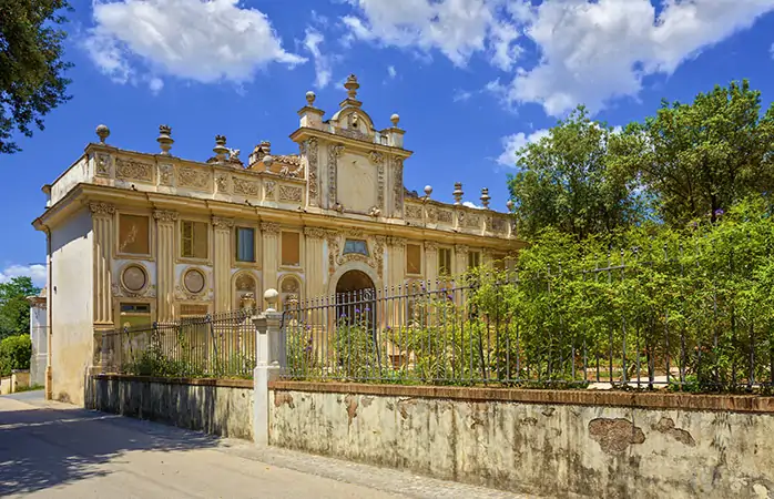 Roma gezisi- Roma’nın en iyi müzelerinden Galleria Borghese’yi görmek için muhteşem Villa Borghese’ye adımını at. 