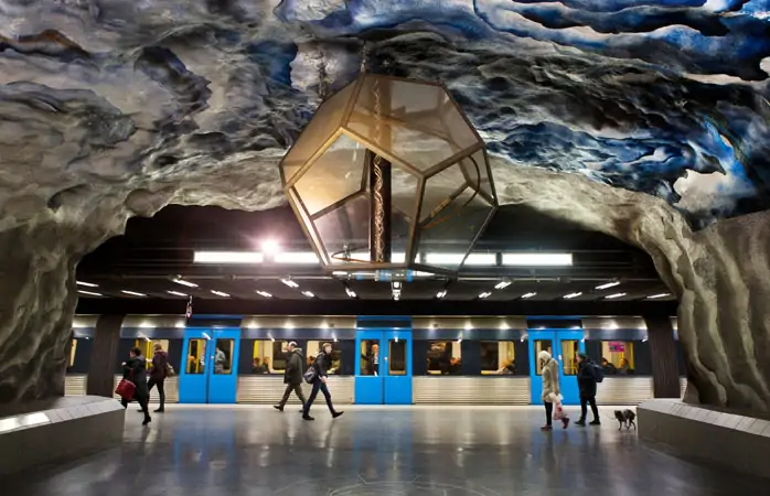 yeralti-stokholmde-bedavaya-yapilabilecekler-stockholm-metro-haritası