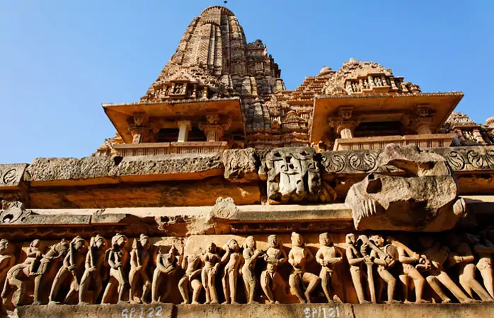 dünyadaki tarihi yerler- Khajuraho-hindistandaki-tarihi-yerler-tarihi-bölgeler