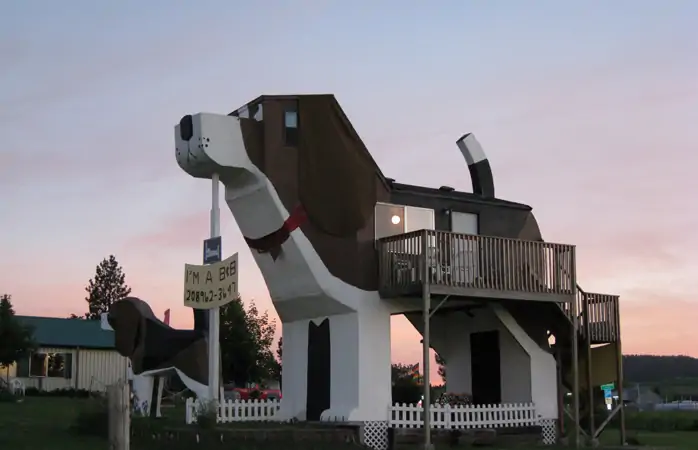 Dog Bark Park Inn