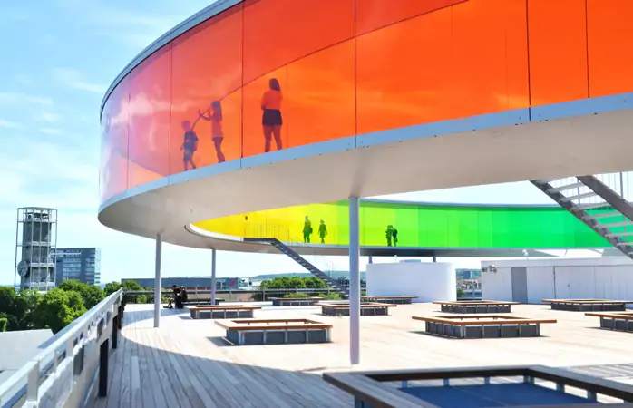 ’Your rainbow panorama’ (gök kuşağı panoraman) şehirdeki bir numaralı fotoğraf çekme mekânın olacak