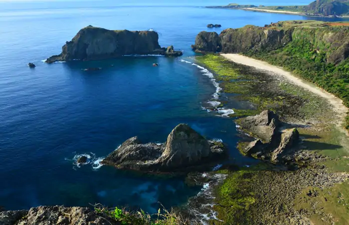 en iyi dalış yerleri- Su altındaki enfes manzaraların ötesinde, Green Island’ın doğası seni bir süre meşgul edecek