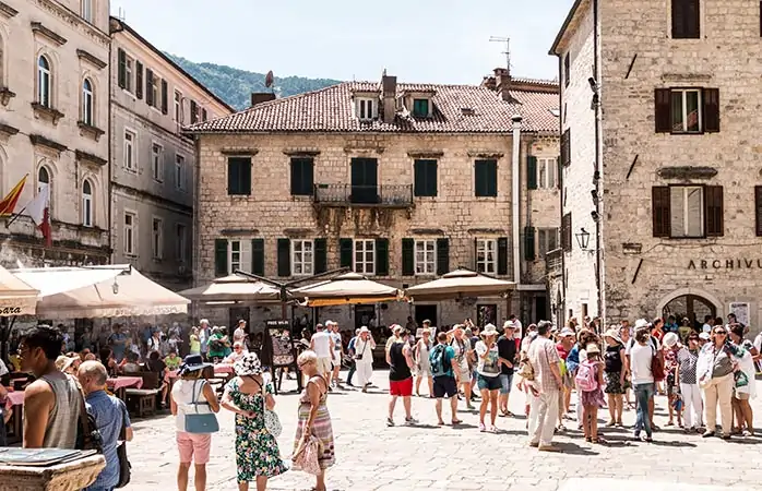 Karadağ’daki Kotor, Unesco listesinde de yer alan bir Orta Çağ şaheseri