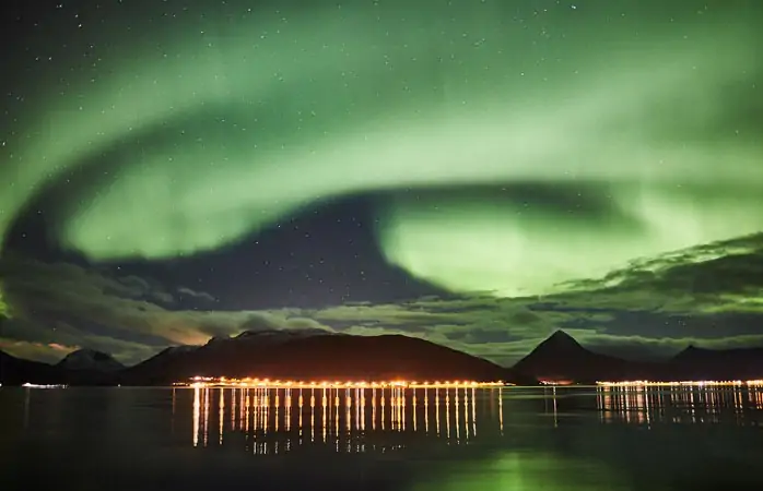 Lofoten Adaları - Senja adasında kuzey ışıkları