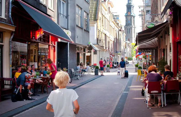 Amsterdam sokakları: Tweede-Tuindwarsstraat_Visit-Amsterdam