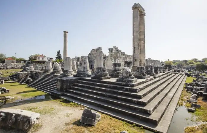 Bayram tatilinde gidilecek yerler- Ege'nin saklı cennetlerinden biri, Apollo Tapınağı