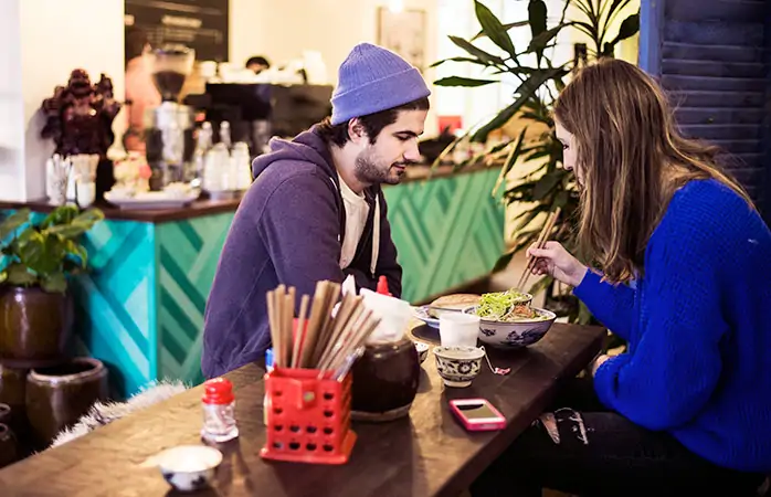 Kopenhag'da Ne Yenir? Bütçe Dostu Kopenhag Restoranları