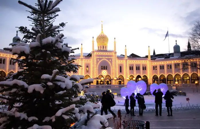 Noel pazarları- Tivoli – Kopenhag’ın en iyi Noel pazarları için hoş ve huzur dolu bir mekan